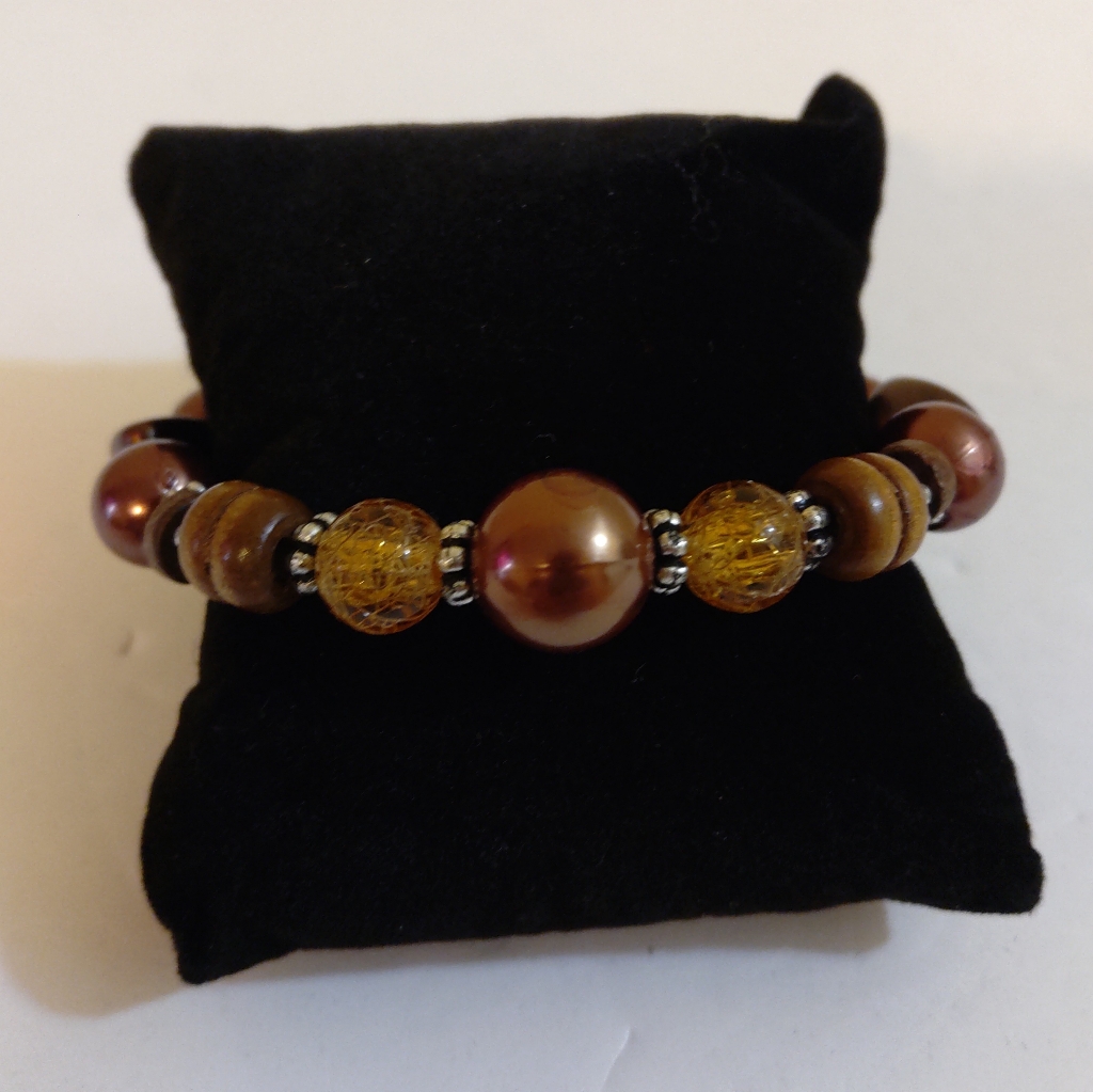 New Handcrafted Women's Crystal Beads Natural Hues Wooden Beads Bracelet